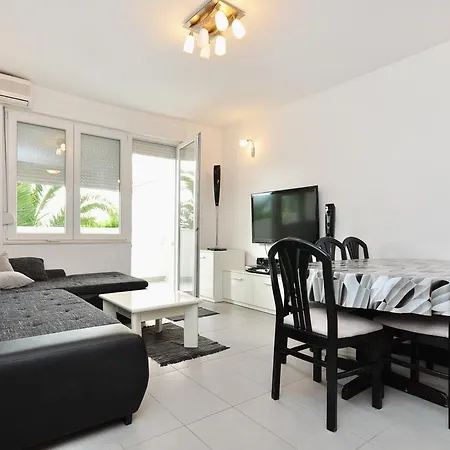 Ivan Apartment Split